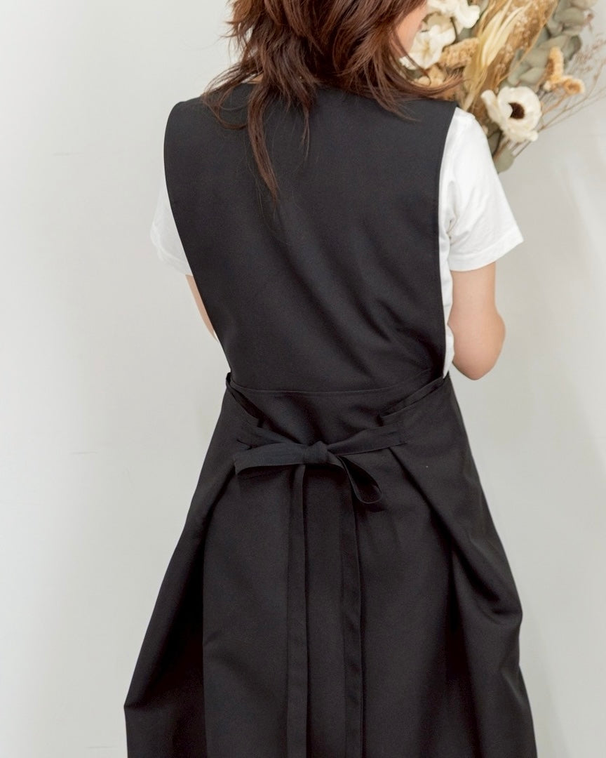 オーラエプロンドレス black