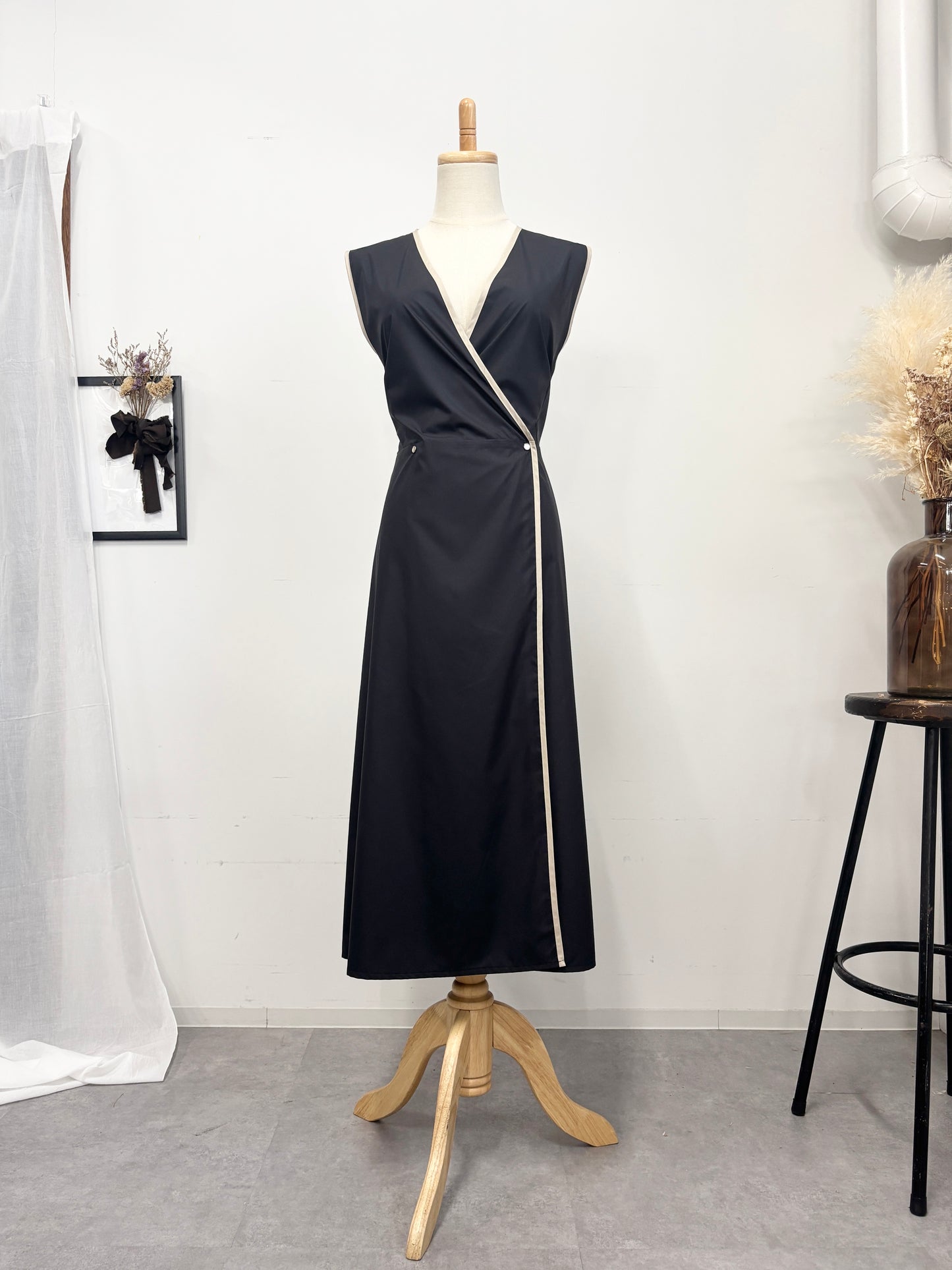 レイヤーエプロンドレス black