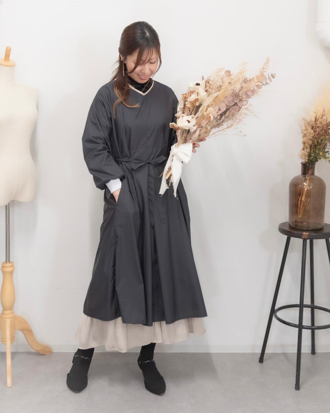 ロングスリーブエプロンドレス black