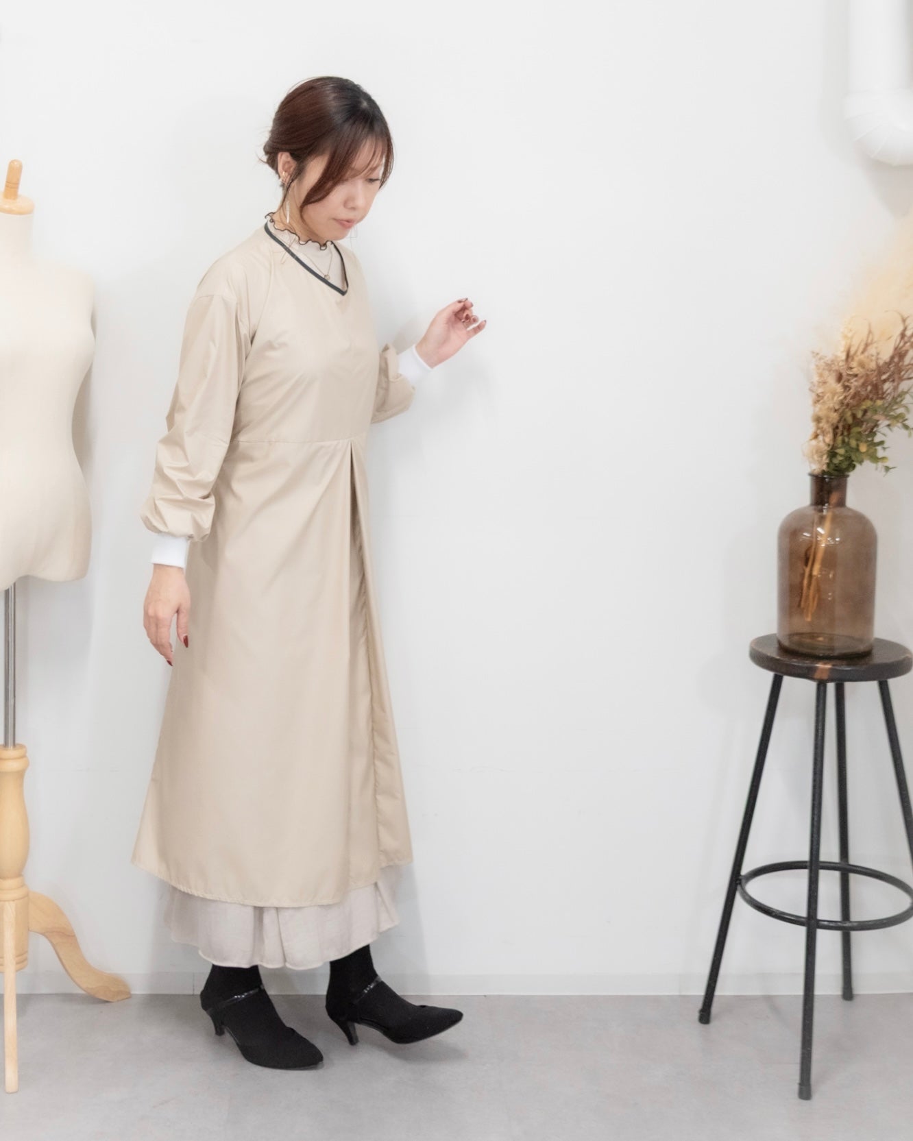 ロングスリーブエプロンドレス beige