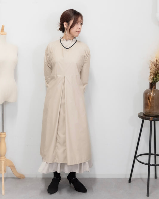 ロングスリーブエプロンドレス beige