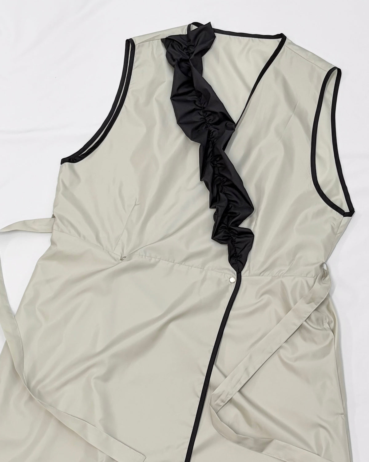 アシメフリルエプロンドレス light gray