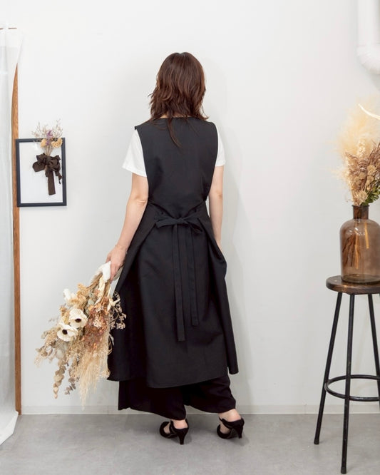 オーラエプロンドレス black