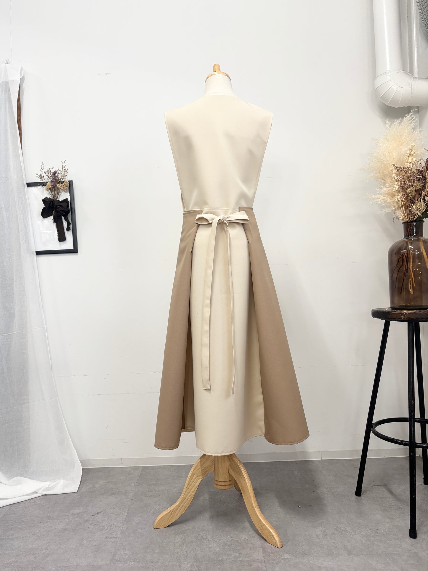 オーラエプロンドレス vanilla beige