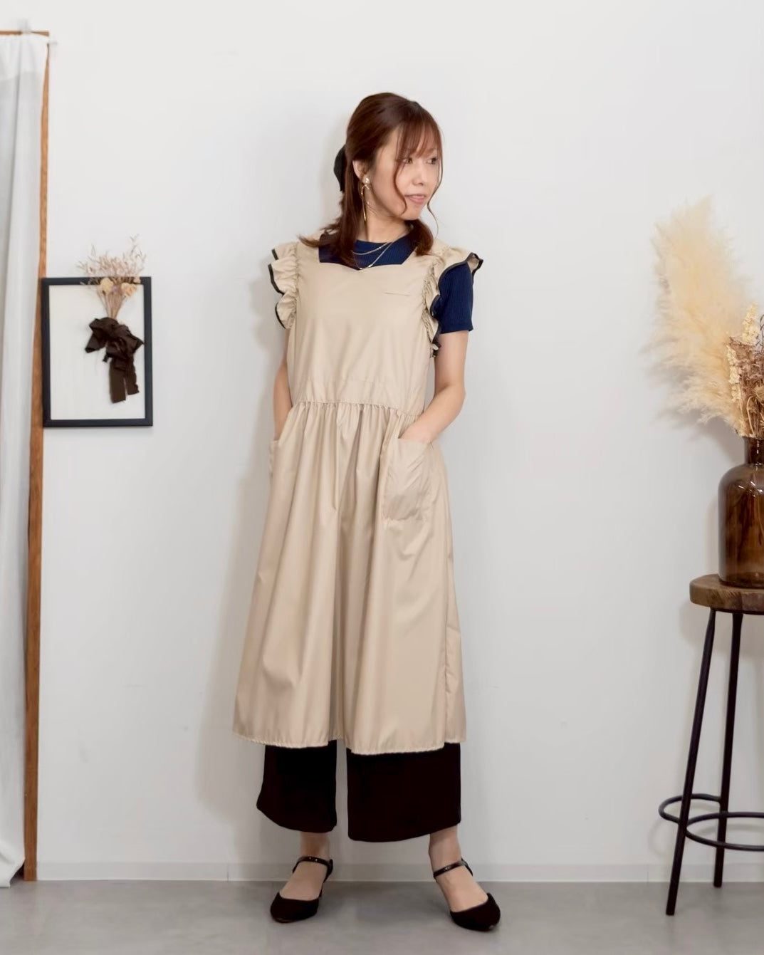 フリルエプロンドレス beige