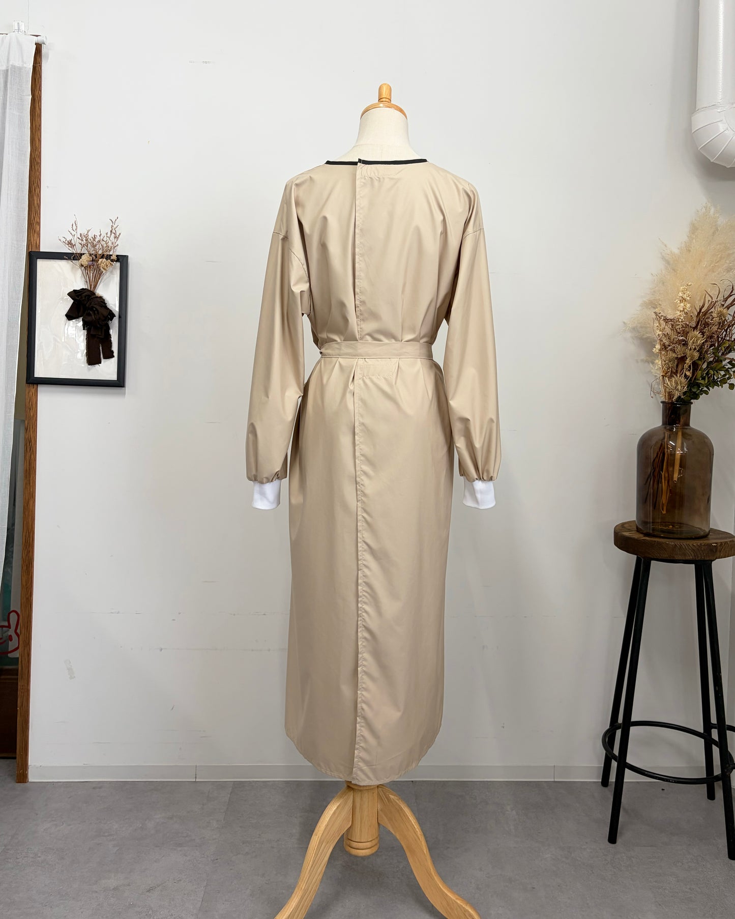 ロングスリーブエプロンドレス beige