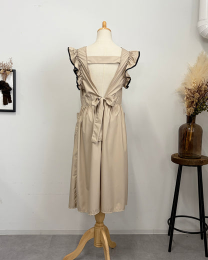 フリルエプロンドレス beige
