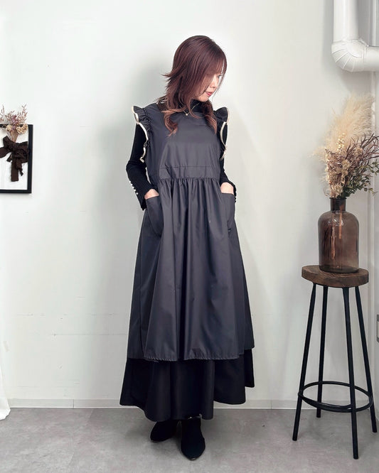 フリルエプロンドレス black
