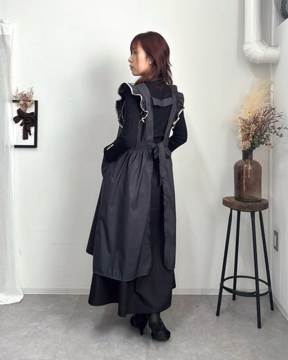 フリルエプロンドレス black